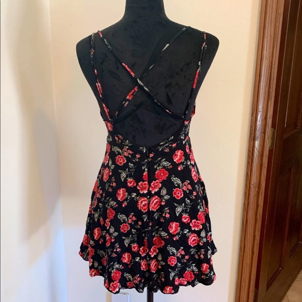 Floral Crisscross Back Dress - Picture 1 of 8